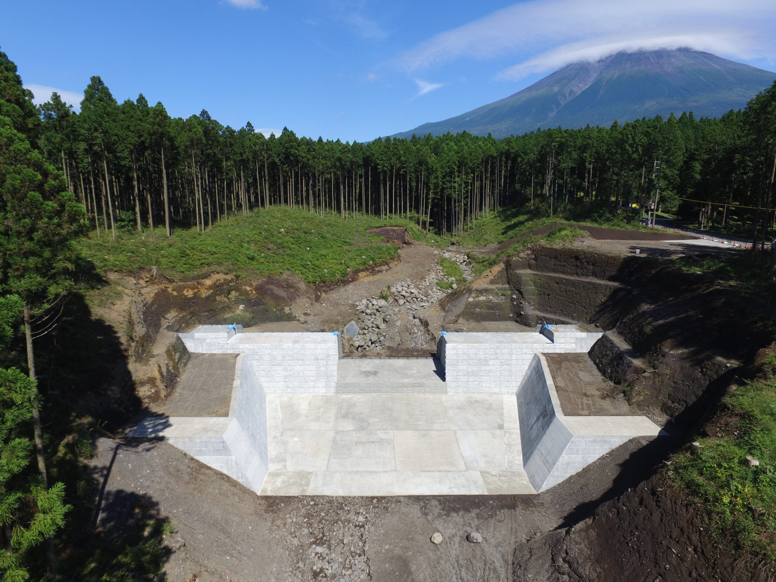 平成27年度 富士山竹沢第1砂防堰堤工事